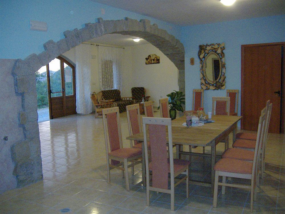 Agriturismo Grotta Dell'Eremita Albano di Lucania Bagian luar foto