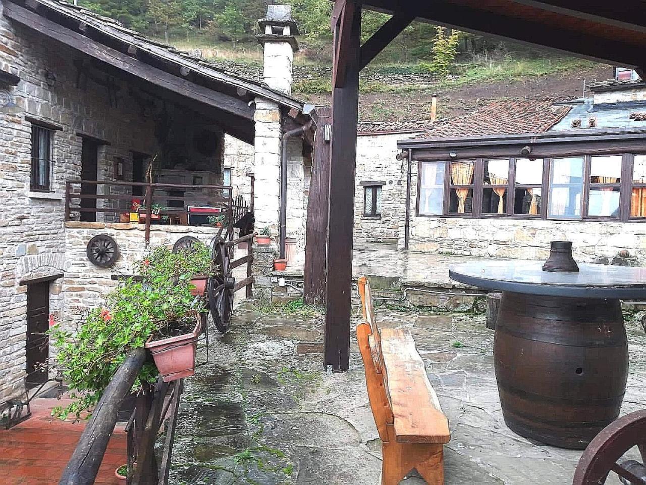 Agriturismo Grotta Dell'Eremita Albano di Lucania Bagian luar foto